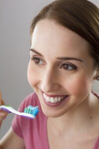 Fatetele dentare pot fi aplicate la orice vÃ¢rstÄƒ?